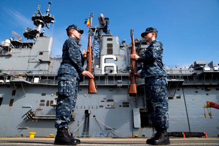 USS Bonhomme Richard (LHD 6) Sailors conduct a Drill Meet Rehearsal 170216-N-XT039-124