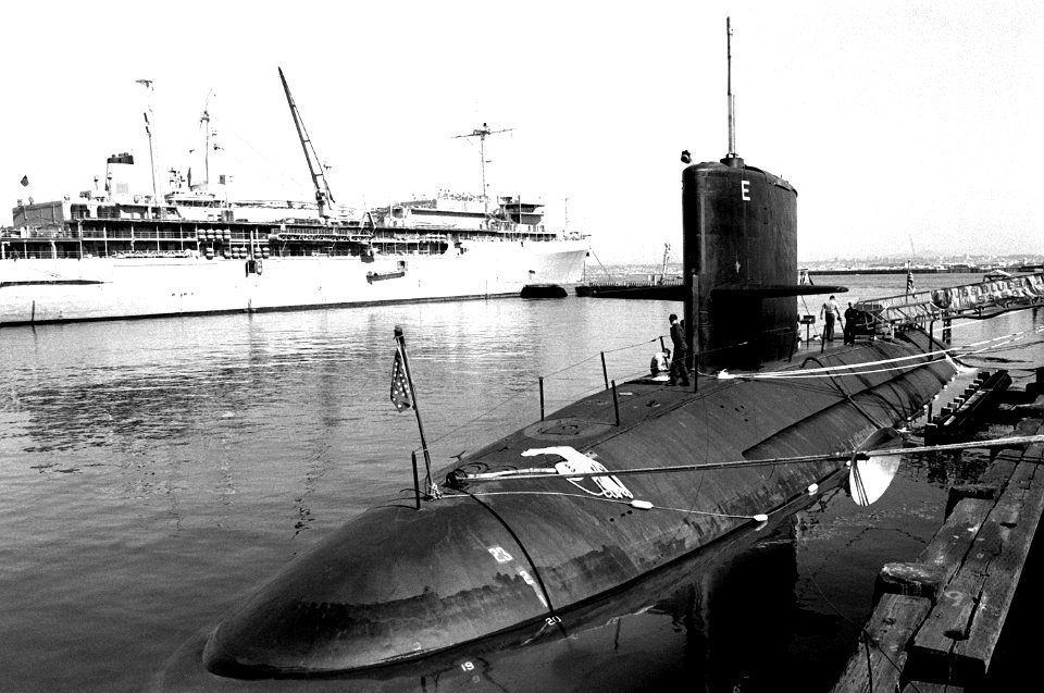 USS Blueback (SS-581) at San Diego in 1990