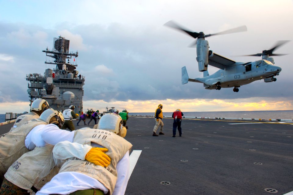 USS Bonhomme Richard conducts flight operations. (24643370426)