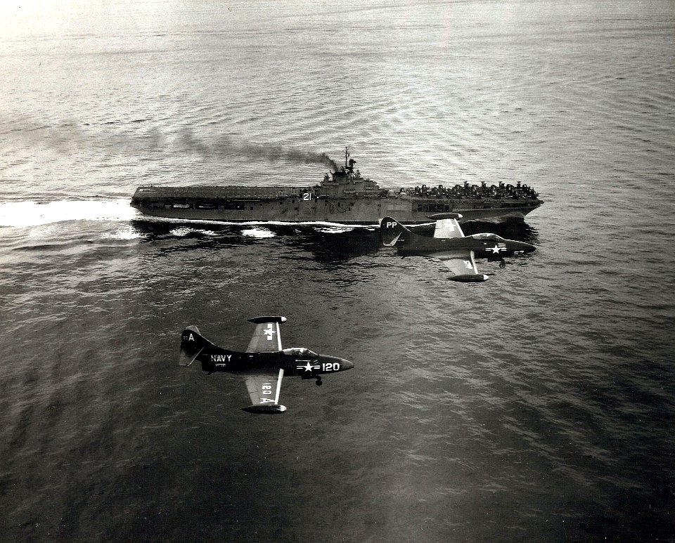 USS Boxer (CV-21) underway off Korea on 6 August 1951 (NNAM.2011.003.281.014)