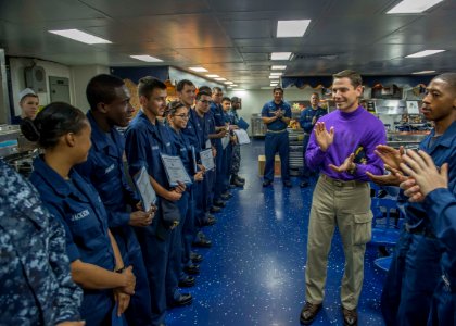 USS BOXER (LHD 4) 131116-N-VO234-012 (10943238014)