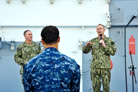 USS BOXER (LHD 4) 131127-N-GM561-269 (11146304643)