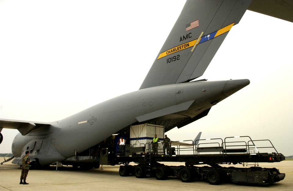 US Navy 050805-F-M8968-015 Deep Drone ROV is prepared for deployment