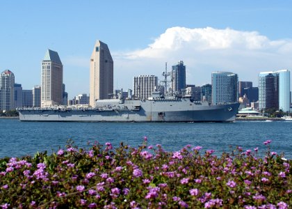 US Navy 050722-N-3532C-001 The amphibious transport dock USS Duluth (LPD 6) returns to Naval Base San Diego after a 15-day underway period