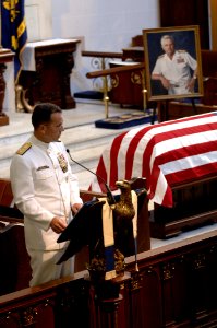 US Navy 050723-N-5390M-001 Adm. Mike Mullen, Chief of Naval Operations (CNO), pays tribute to retired Vice Adm. James B. Stockdale