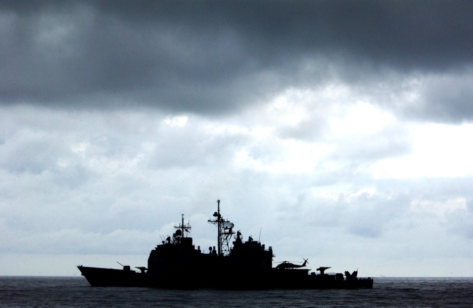 US Navy 050810-F-4883S-031 The U.S. Navy guided missile cruiser USS Thomas S. Gates (CG 51) is one of the several vessels participating in PANAMAX 2005