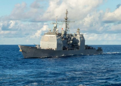 USS Bunker transits Pacific 140908-N-KB426-071
