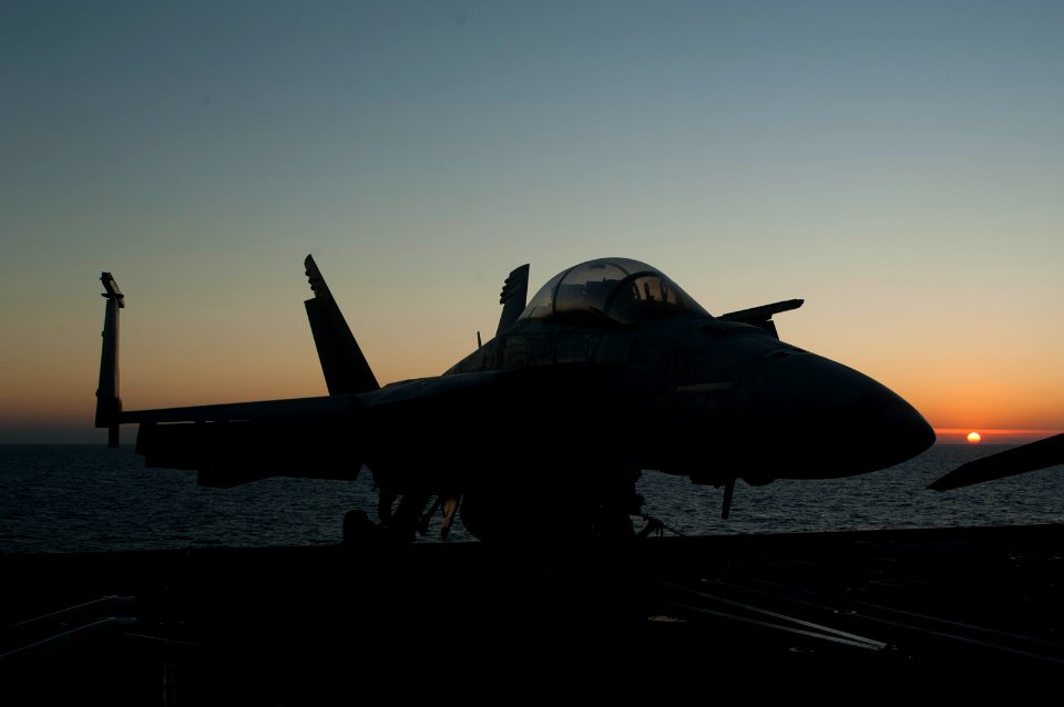 USS Carl Vinson (CVN 70) 141023-N-TP834-296 (15629559885)