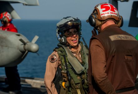 USS Carl Vinson (CVN 70) 150310-N-TP834-158 (16196411004)