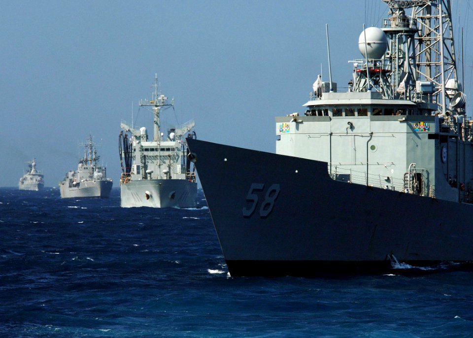 US Navy 051021-N-4374S-007 The guided missile frigate USS Samuel B. Roberts (FFG 58), leading front of a formation