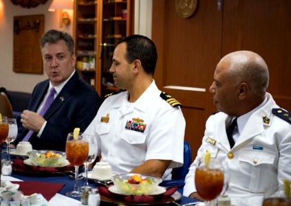 USS Carney Arrives in Algiers (43757321401)