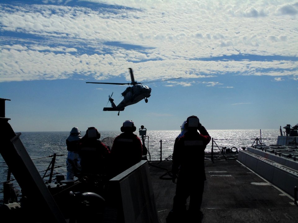 USS CARNEY (DDG 64) 131203-N-WJ554-50 (11434186423)