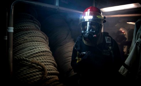 USS Carney Conducts General Quarters Drill (43771998762)