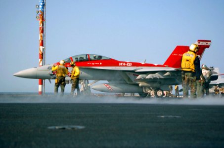 US Navy 051111-N-3488C-017 An F-A-18F Super Hornet, assigned to the Diamondbacks of Strike Fighter Squadron One Zero Two (VFA-102), prepares for launch