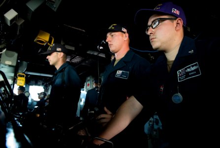 USS Carney Departs Rota Spain (43757299841)