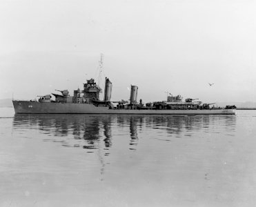 USS Case (DD-370) - 19-N-28600