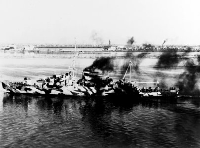 USS Crosley (APD-87) underway off Philadelphia Naval Shipyard on 30 October 1944 (NH 91586)