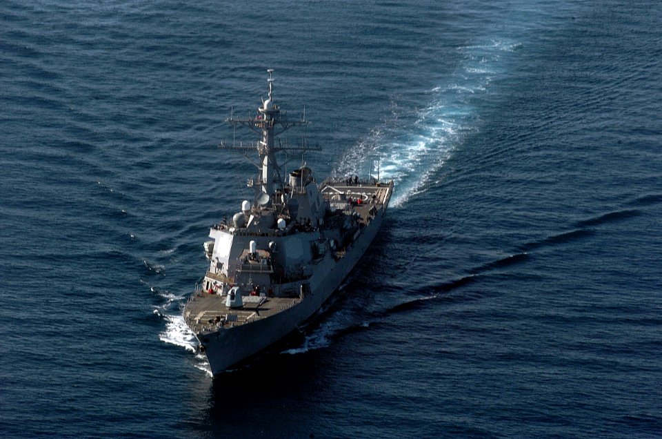 US Navy 051118-N-9866B-003 The guided missile destroyer USS Milius (DDG 69) sails through the Pacific Ocean toward her homeport of Naval Station San Diego