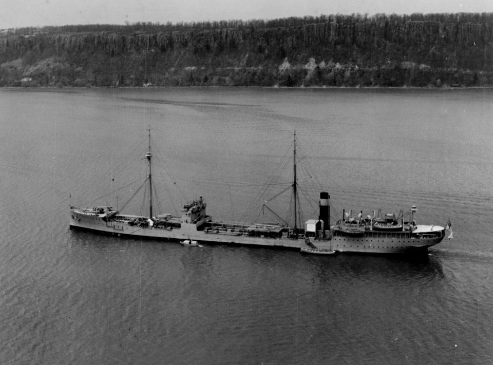 USS Cuyama (AO-3) on 2 May 1927 (NH 55545)