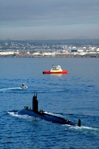 US Navy 051130-N-9866B-002 The Los Angeles-class fast attack submarine USS Asheville (SSN 758) pulls into her homeport of Naval Base Point Loma