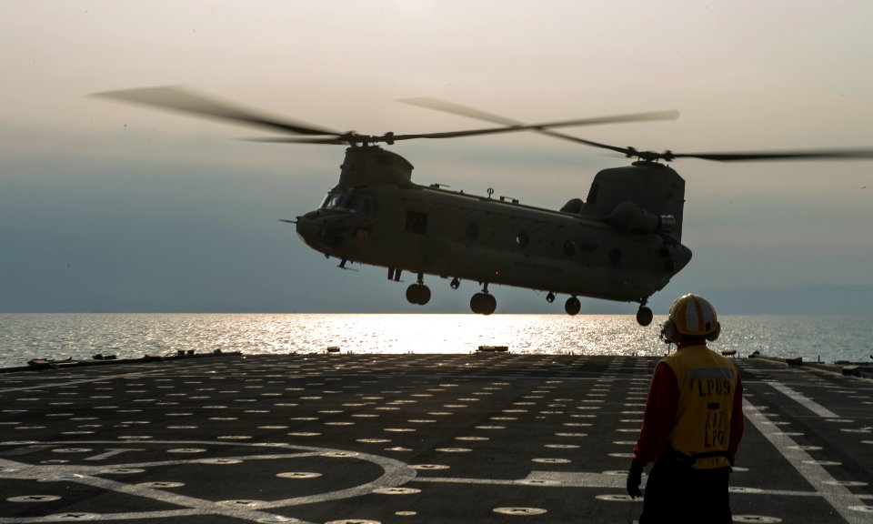 USS Denver flight operations 140411-N-ZU025-203