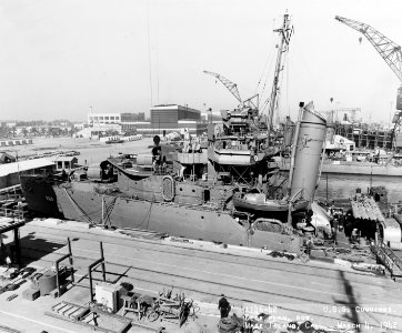 USS Cummings (DD-365) at the Mare Island Naval Shipyard on 4 March 1942 (19-N-28672)