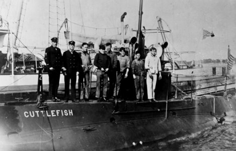 USS Cuttlefish (Submarine No. 11) - NH 36