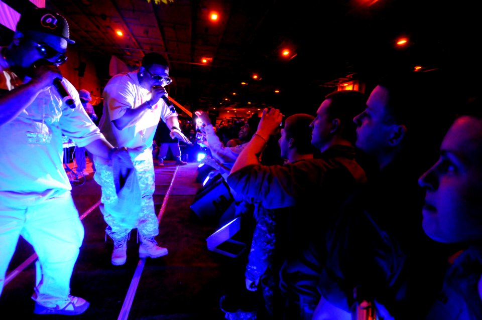 USS Dwight D. Eisenhower activity DVIDS167394