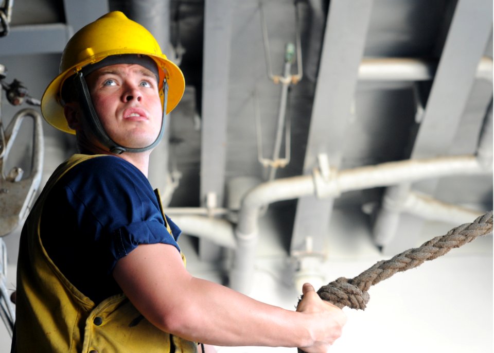 USS Dwight D. Eisenhower On Deployment DVIDS186371