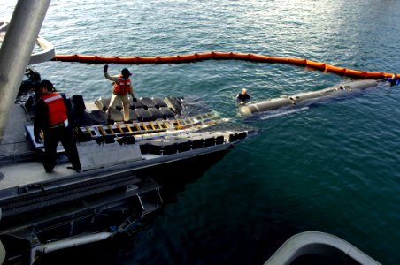 US Navy 060130-N-7676W-111 The Seahorse-class Autonomous Underwater Vehicle (AUV) is moved into position with Sea Fighter's (FSF-1) stern ramp during launch