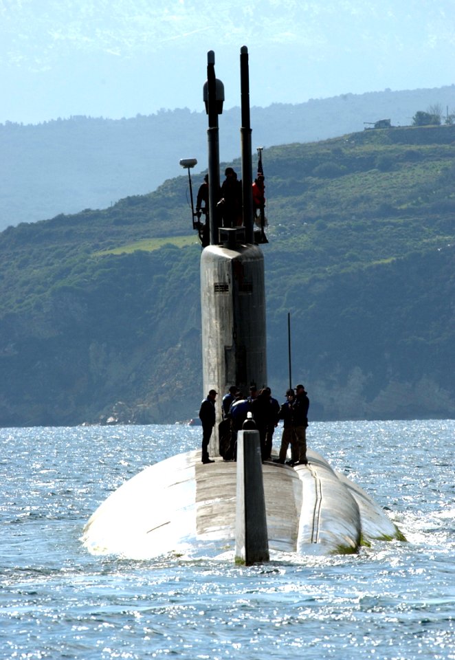 US Navy 060216-N-0780F-004 The Los Angeles-class fast attack submarine USS Annapolis (SSN 760) prepares to exit the harbor following a routine port visit