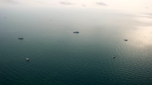 USS Fort Worth (LCS 3) supports AirAsia QZ8501 Search Efforts 150107-N-DC018-126