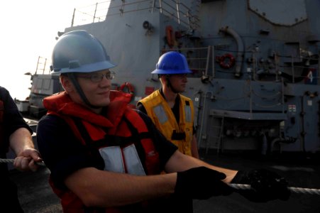USS Forrest Sherman (DDG 98) 150717-N-ZF498-061 (20108928436)