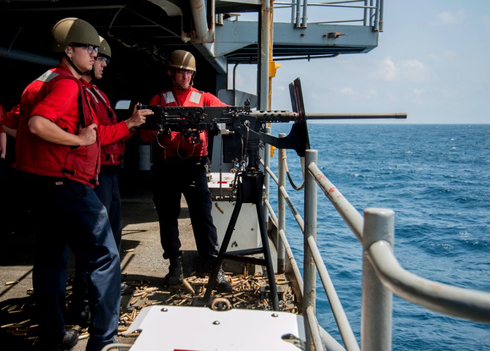 USS George H.W. Bush (CVN 77) 140418-N-CS564-082 (14225194622)