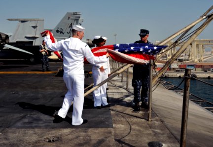 USS GEORGE H.W. BUSH (CVN 77) 140524-N-CS564-009 (14164460818)