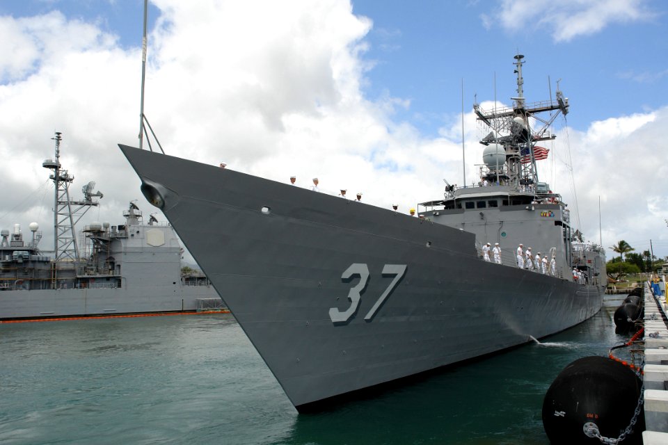 US Navy 060505-N-9643K-026 Guided-missile frigate USS Crommelin (FFG 37) departs Pearl Harbor for a four-month cruise to the U.S. Navy's 7th Fleet area of operation