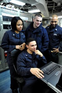 USS George H.W. Bush (CVN 77) 140704-N-CS564-061 (14397986349)