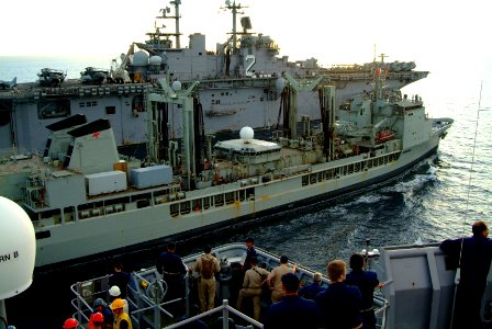 US Navy 060530-N-4772B-098 The amphibious dock landing ship USS Harpers Ferry (LSD 49) comes alongside the Royal Australian Navy auxiliary oilier replenishment ship HMAS Success (AOR 304)