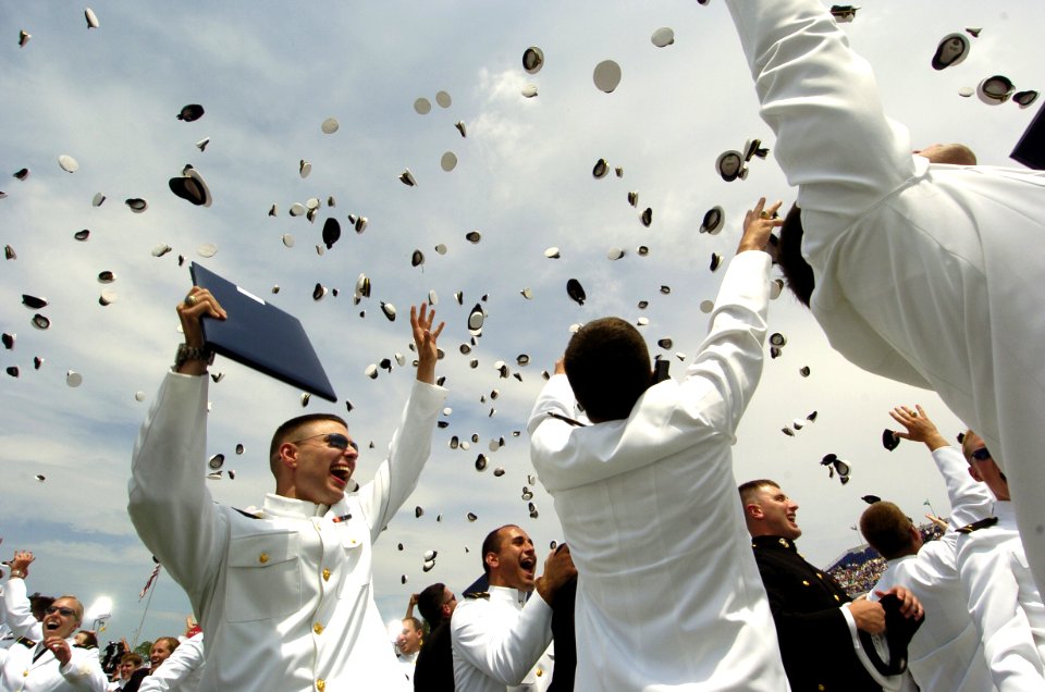 US Navy 060526-N-3642E-001 2006 U.S. Naval Academy Graduation and Commissioning Ceremony