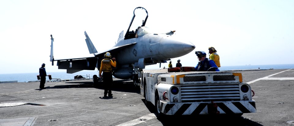 USS George H.W. Bush (CVN 77) 140702-N-CZ979-231 (14584999335)
