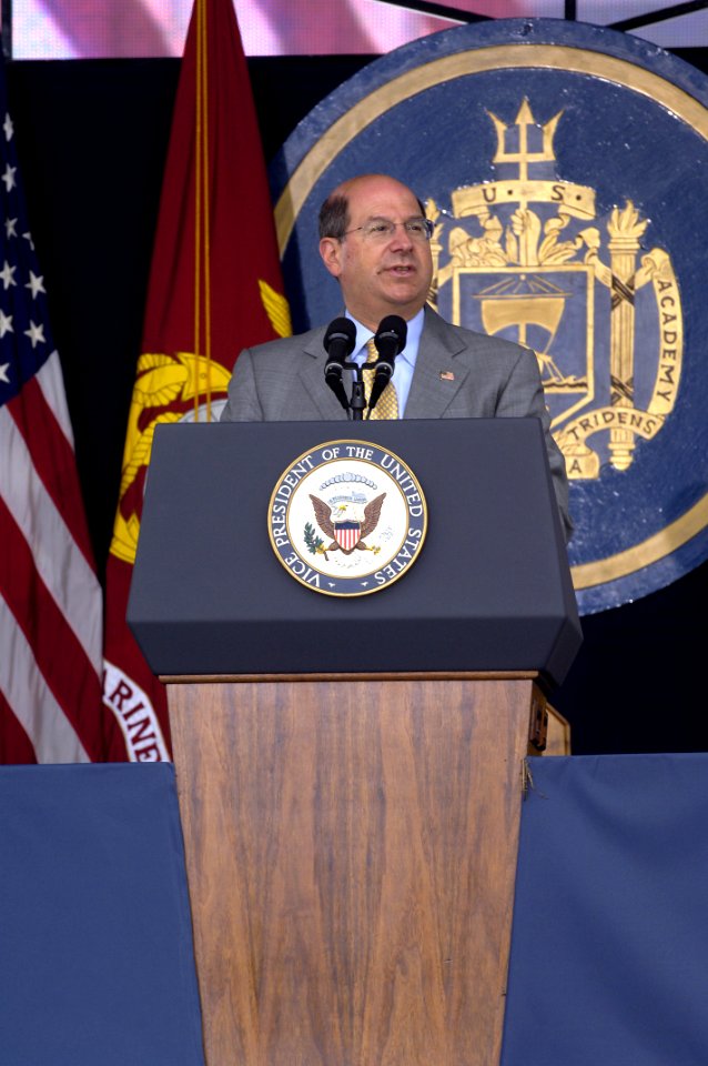 US Navy 060526-N-3642E-009 Secretary of the Navy (SECNAV) Dr. Donald C. Winter delivers his opening remarks and introduces Vice President Dick Cheney during the U.S. Naval Academy class of 2006