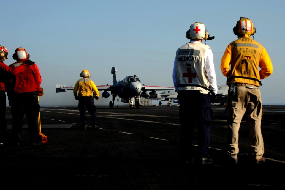 USS George H.W. Bush (CVN 77) 140619-EY632-N-127 (14463408734)