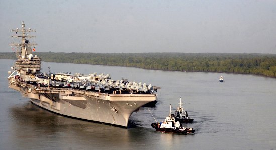 US Navy 060603-N-7130B-345 USS Ronald Reagan (CVN 76) prepares to enter Port Klang for a scheduled port visit