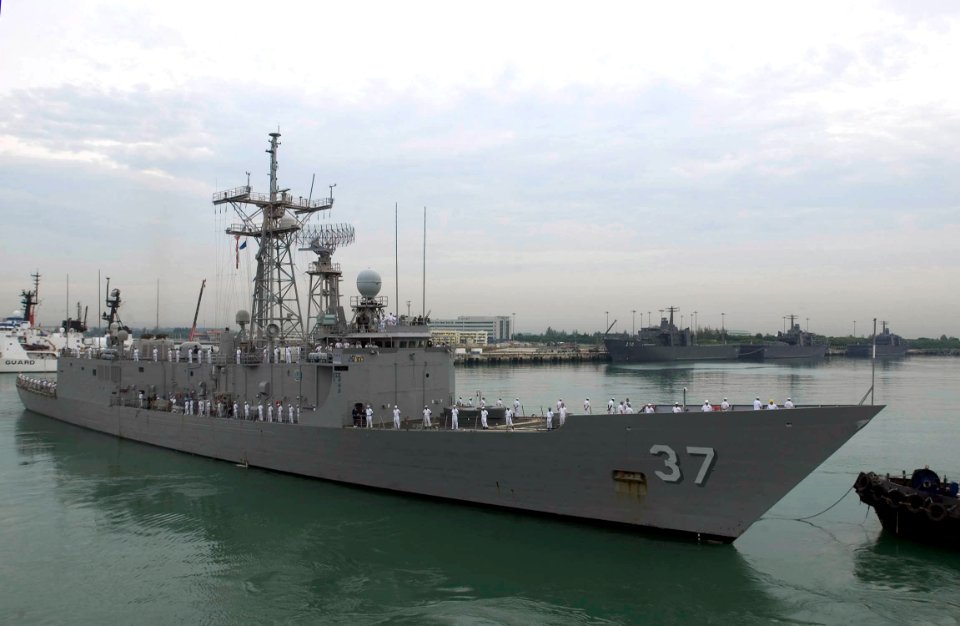 US Navy 060614-N-9851B-002 Guided missile frigate USS Crommelin (FFG 37) departs Changi Naval Base after completing the Singapore phase of exercise Cooperation Afloat Readiness and Training (CARAT)