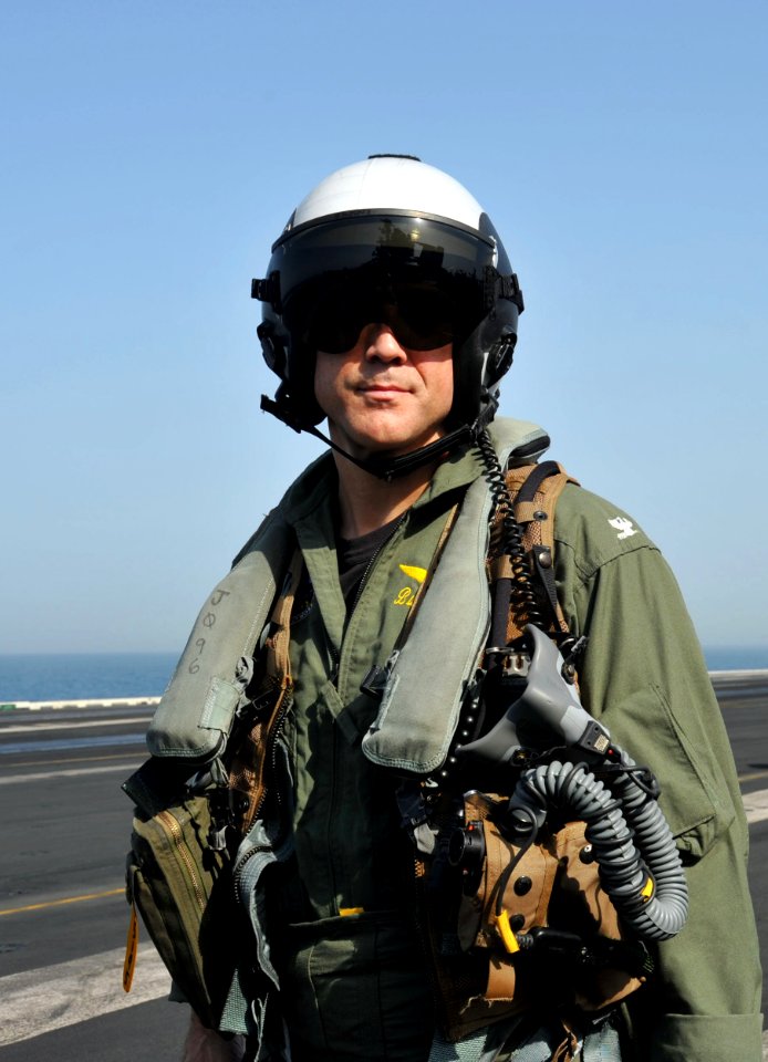 USS George H.W. Bush (CVN 77) 140701-N-CS564-115 (14398606037)