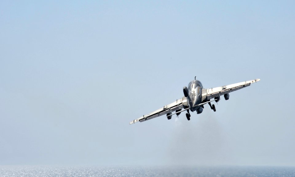 USS George H.W. Bush (CVN 77) 140627-N-CS564-127 (14353963248)