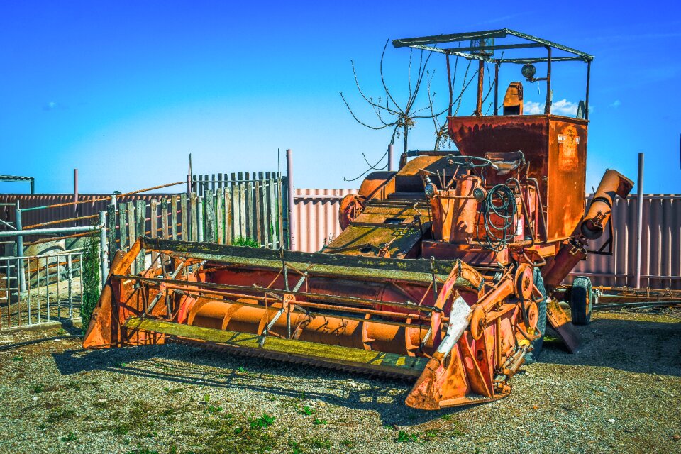 Equipment machine abandoned