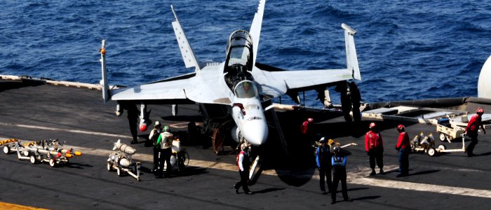USS George H.W. Bush (CVN 77) 140701-N-CZ979-026 (14552467481)