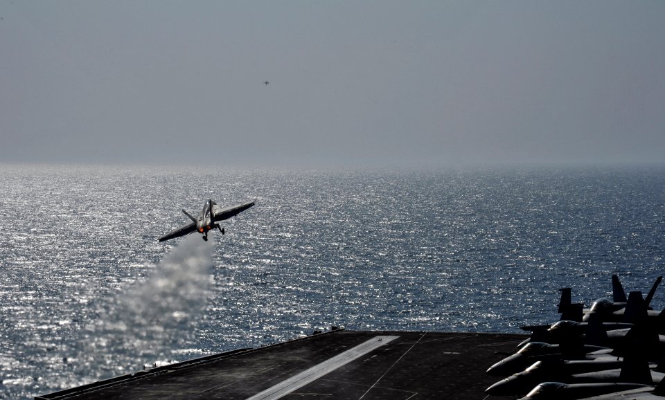 USS George H.W. Bush (CVN 77) 140624-N-CS564-037 (14501567572)
