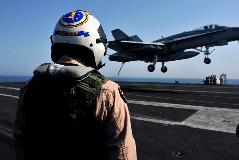 USS George H.W. Bush (CVN 77) 140701-N-CS564-080 (14584297132)